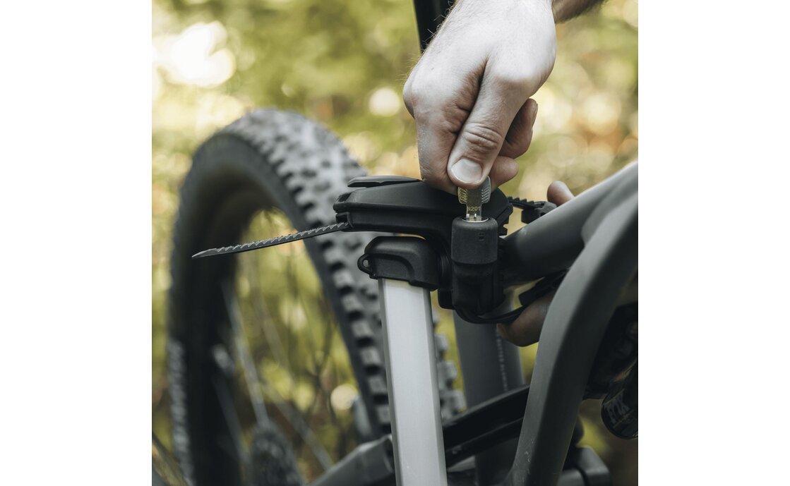 Thule Epos ParkSecure Kupplungsträger für 2 Fahrräder Thule Epos ParkSecure Kupplungsträger für 2 Fahrräder