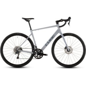 Cube Attain Race - 28 Zoll - Diamant - 2026