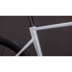 Cube Attain Race - 28 Zoll - Diamant - 2026
