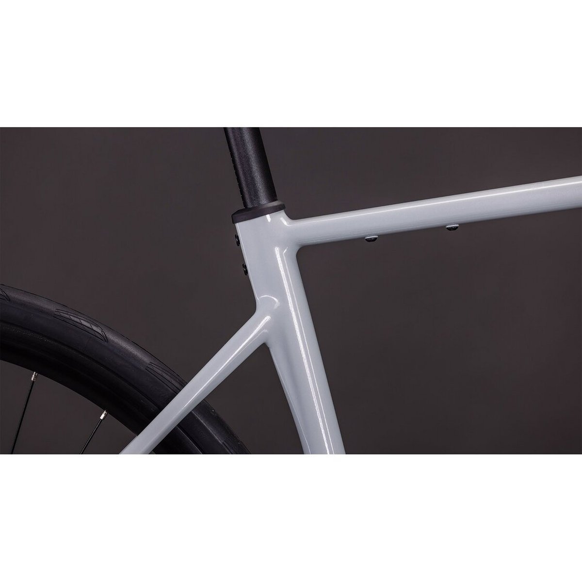 Cube Attain Race – 28 Zoll – Diamant – 2026 Cube Attain Race - 28 Zoll - Diamant - 2026
