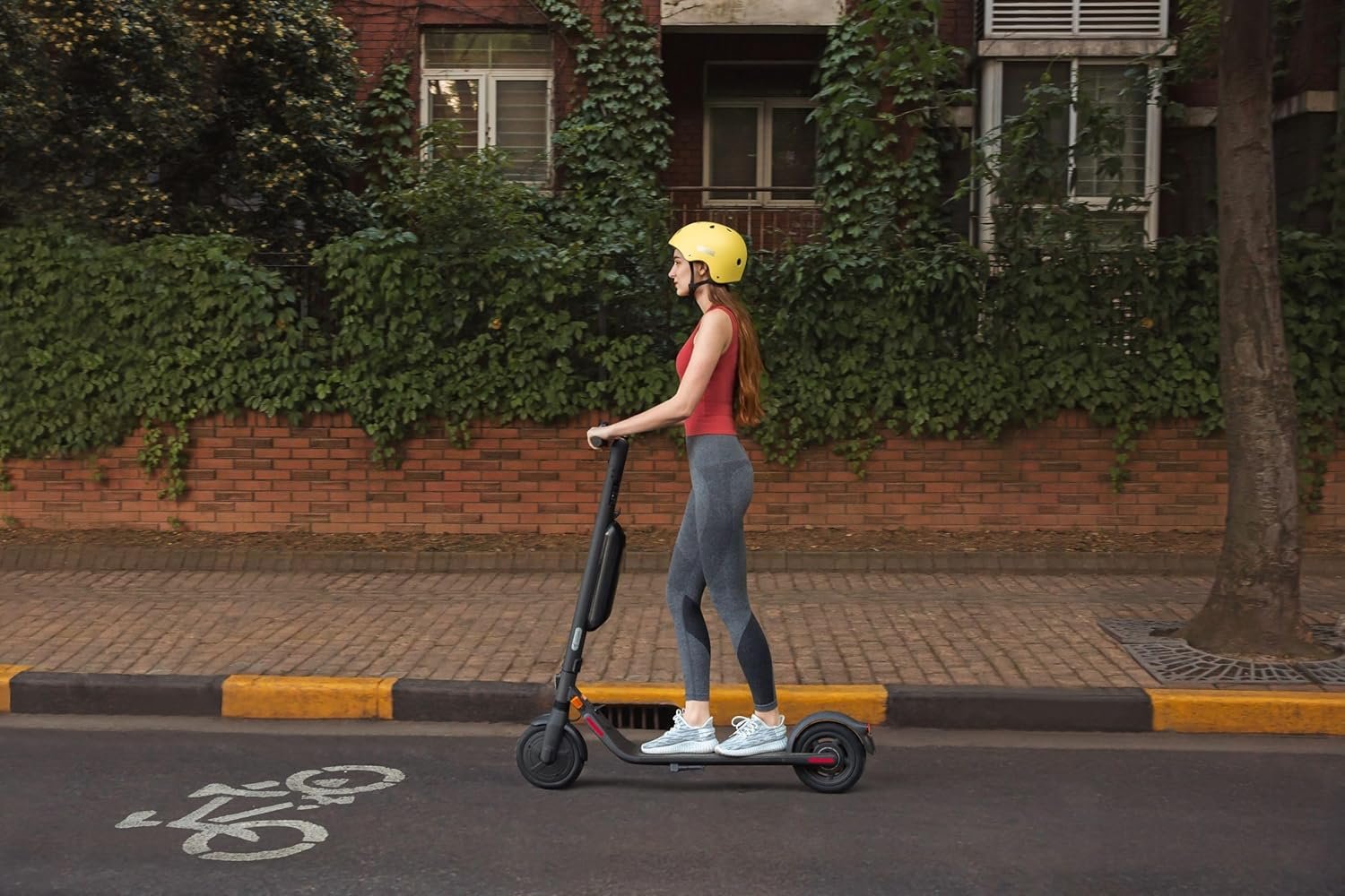 Segway-Ninebot E45D Adult Road Legal E Scooter Max 20km/h Speed 45km Range Slimline Design Segway-Ninebot E45D Adult Road Legal E Scooter Max 20km/h Speed 45km Range Slimline Design