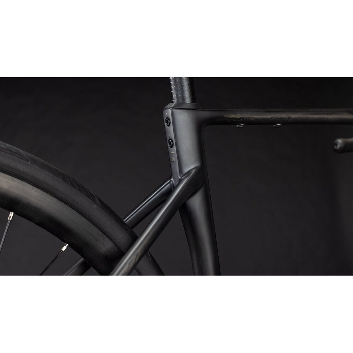 Cube Attain C:62 Race – 28 Zoll – Diamant – 2026 Cube Attain C:62 Race - 28 Zoll - Diamant - 2026
